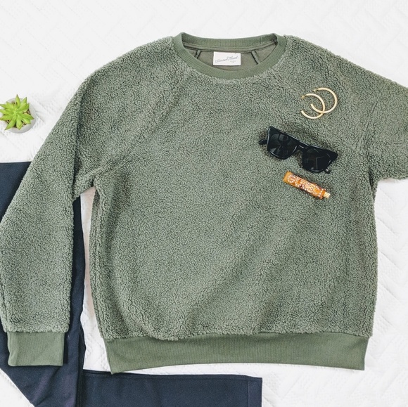 Universal Thread Sweaters - Universal Thread Teddy Bear Pullover Sherpa Green